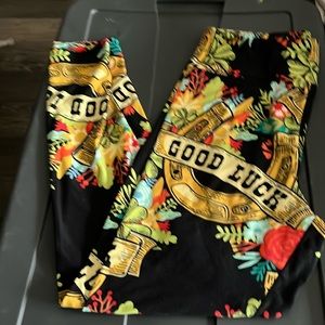 3 for $15🦋 St pattys day leggings NEW TC2